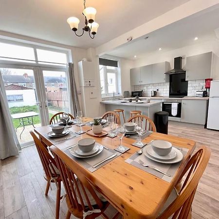 Portsmouth 3 Bedroom Getaway, Sleeps 6 Экстерьер фото