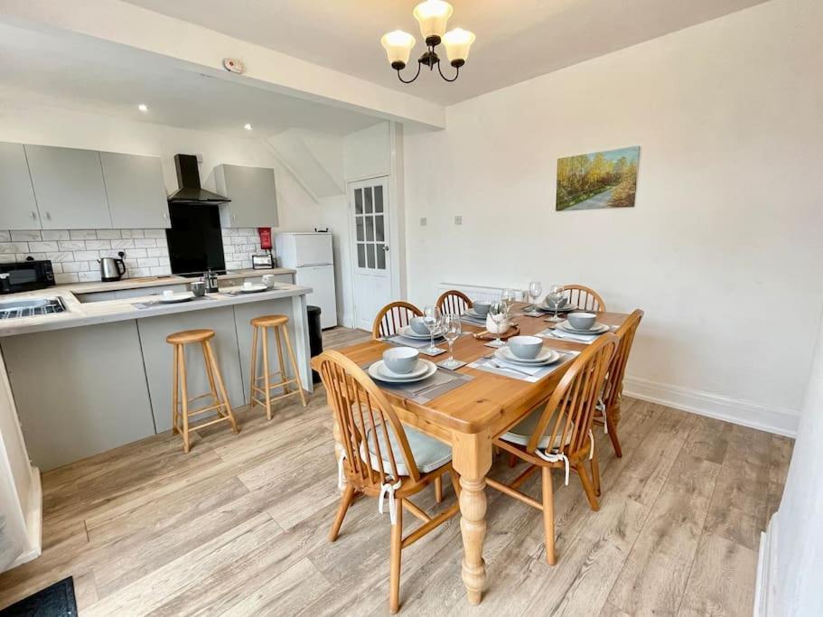 Portsmouth 3 Bedroom Getaway, Sleeps 6 Экстерьер фото