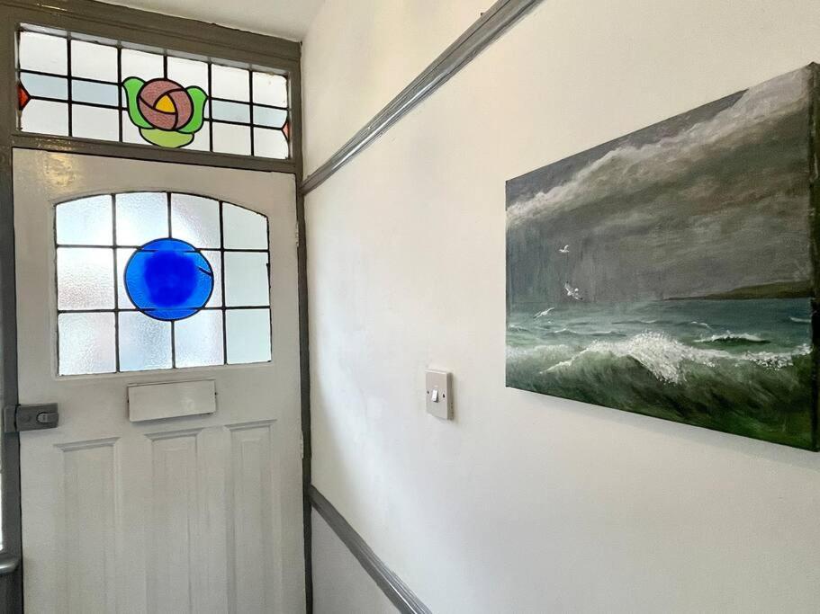 Portsmouth 3 Bedroom Getaway, Sleeps 6 Экстерьер фото