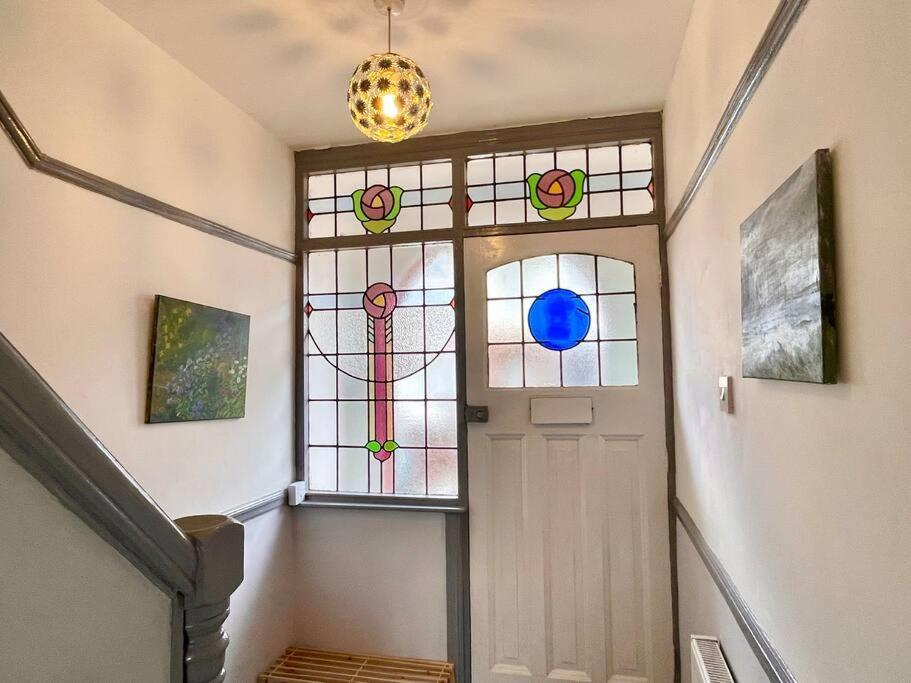 Portsmouth 3 Bedroom Getaway, Sleeps 6 Экстерьер фото
