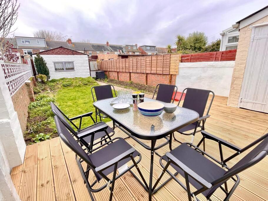 Portsmouth 3 Bedroom Getaway, Sleeps 6 Экстерьер фото