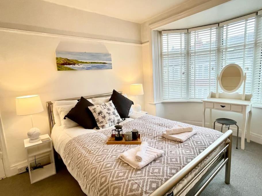 Portsmouth 3 Bedroom Getaway, Sleeps 6 Экстерьер фото