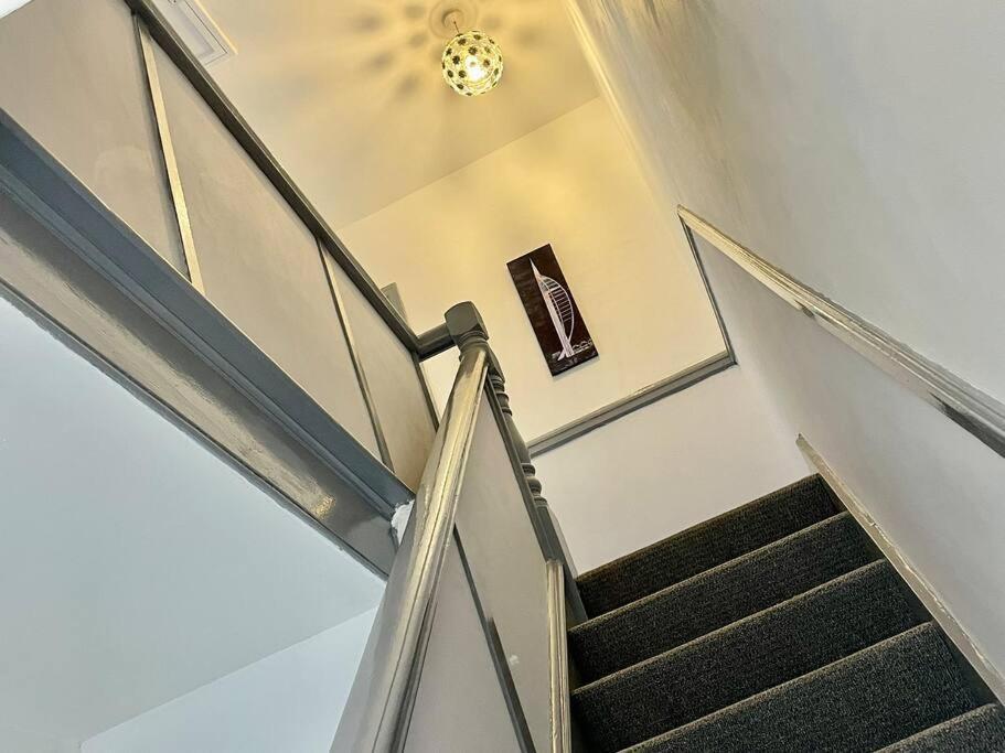 Portsmouth 3 Bedroom Getaway, Sleeps 6 Экстерьер фото