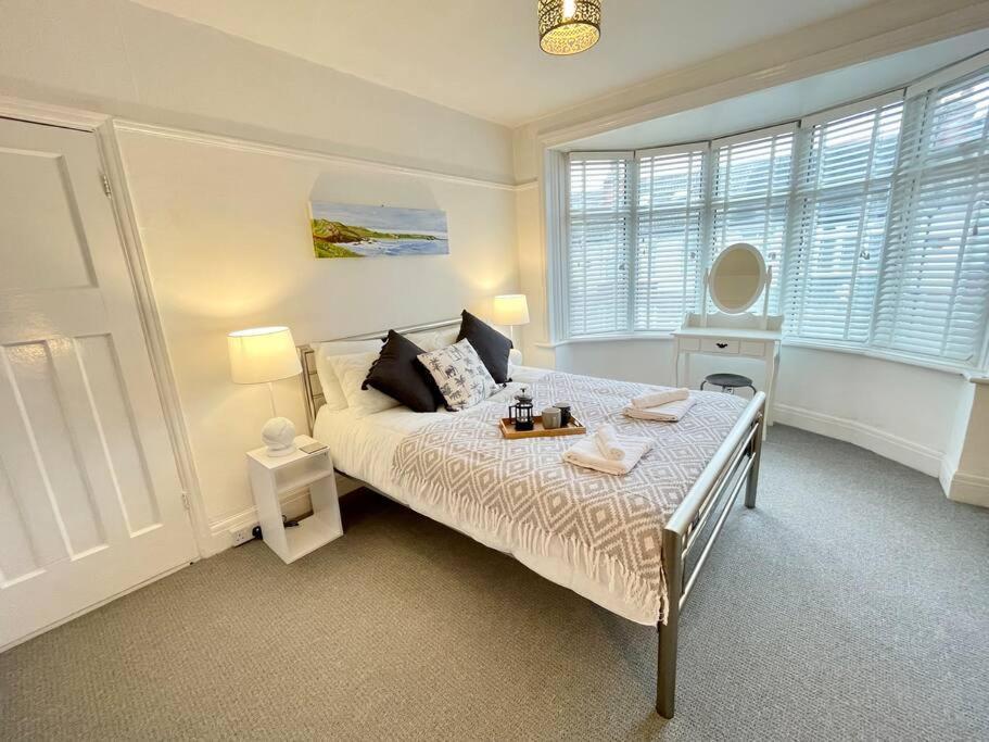 Portsmouth 3 Bedroom Getaway, Sleeps 6 Экстерьер фото