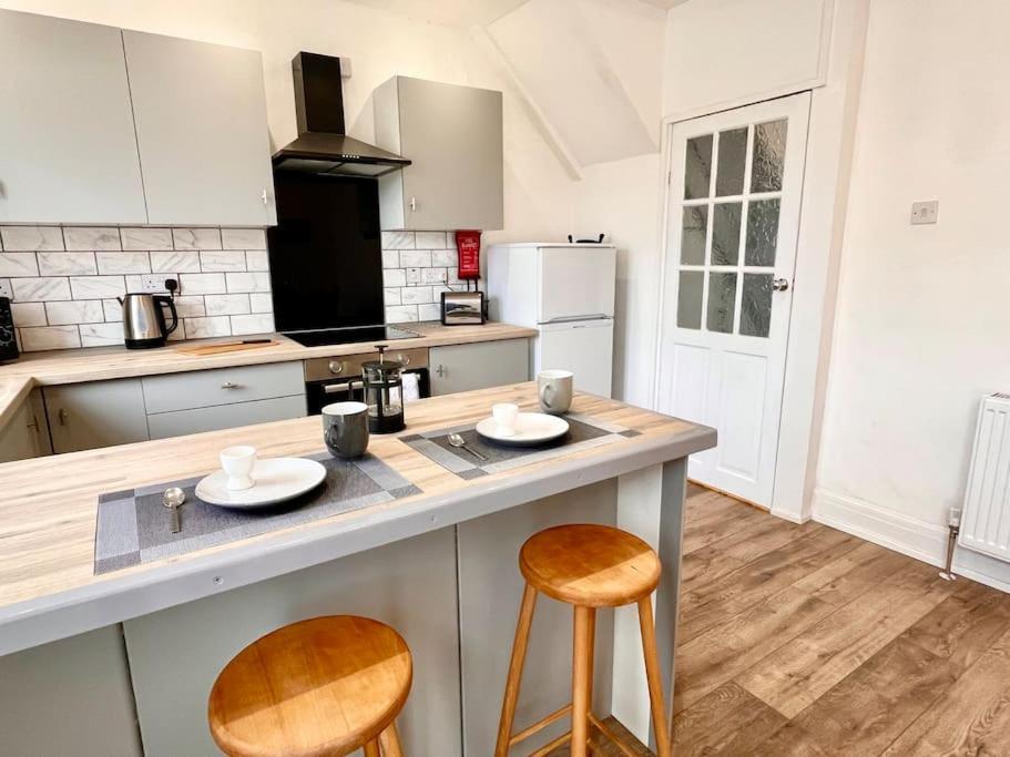 Portsmouth 3 Bedroom Getaway, Sleeps 6 Экстерьер фото