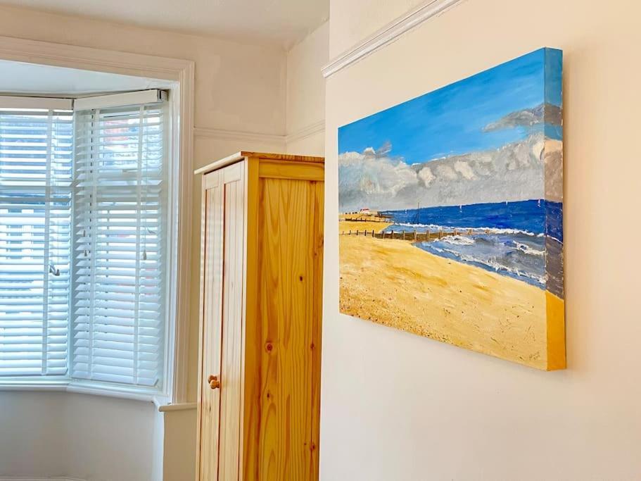 Portsmouth 3 Bedroom Getaway, Sleeps 6 Экстерьер фото