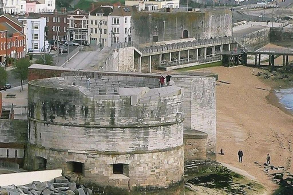 Portsmouth 3 Bedroom Getaway, Sleeps 6 Экстерьер фото