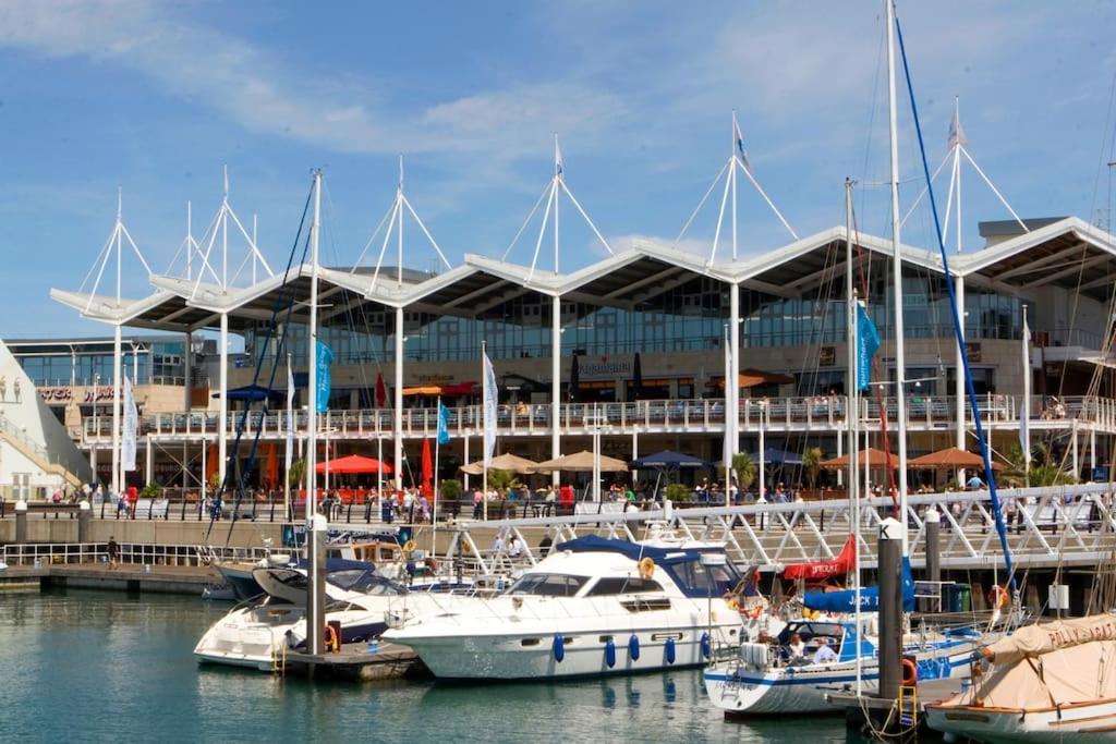 Portsmouth 3 Bedroom Getaway, Sleeps 6 Экстерьер фото