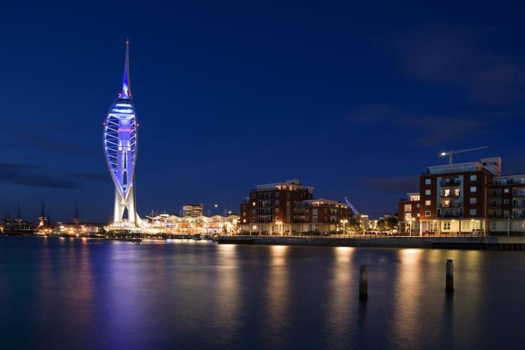 Portsmouth 3 Bedroom Getaway, Sleeps 6 Экстерьер фото